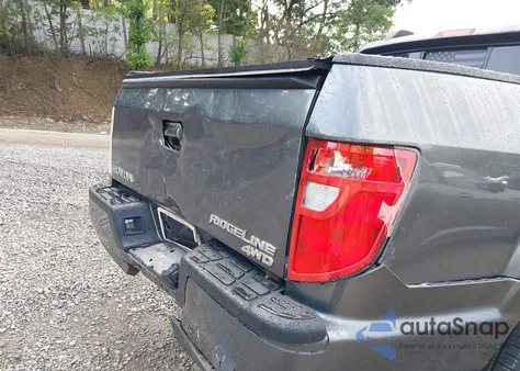 2011 Honda Ridgeline Rtl z USA, uszkodzony, nr VIN 5FPYK1F55BB005874